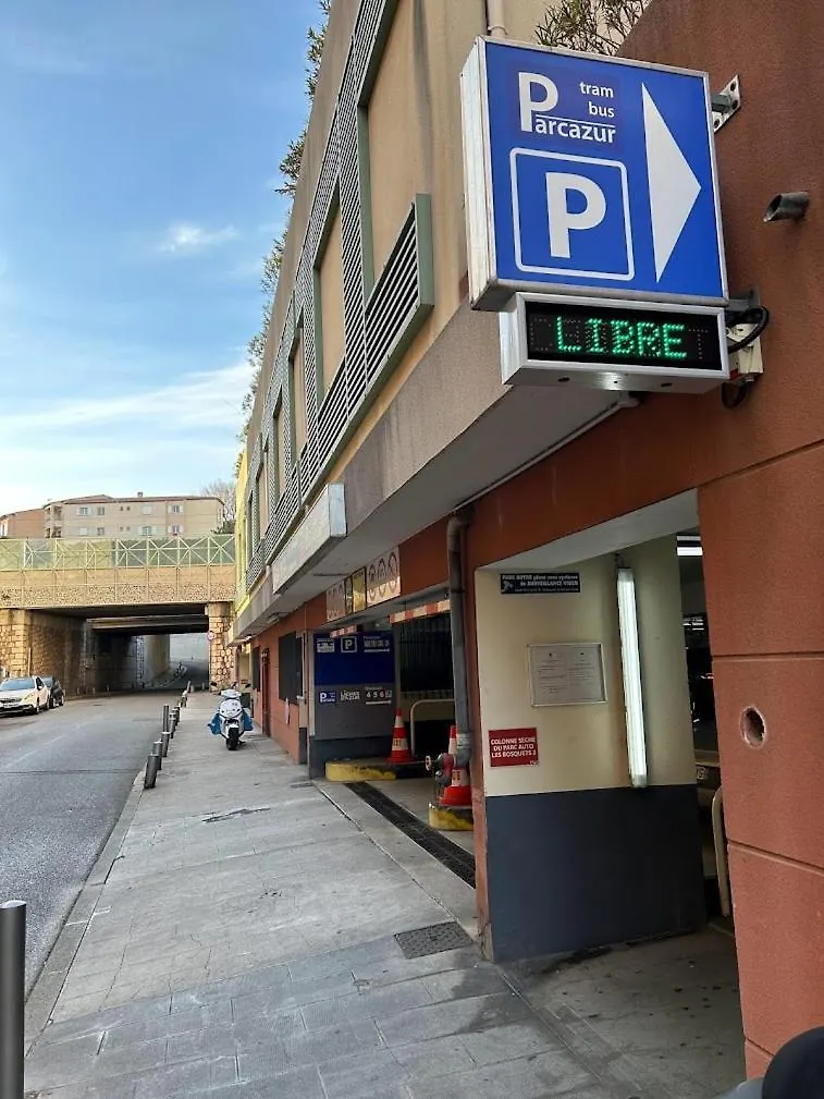 Joli Appartement Au Bord De Mer Nice