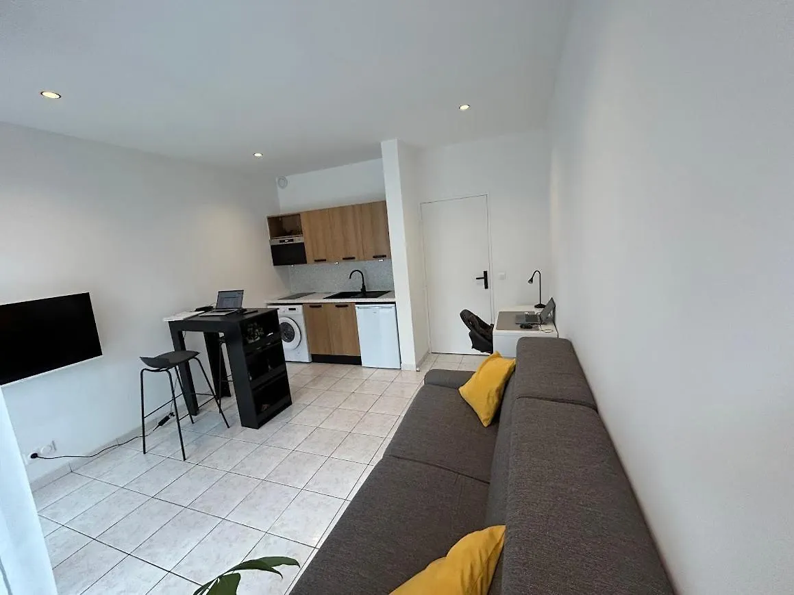 Joli Appartement Au Bord De Mer Nice 0*,